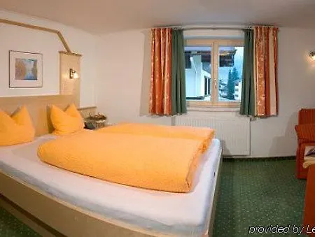 Aparthotel Bergsonne 3*