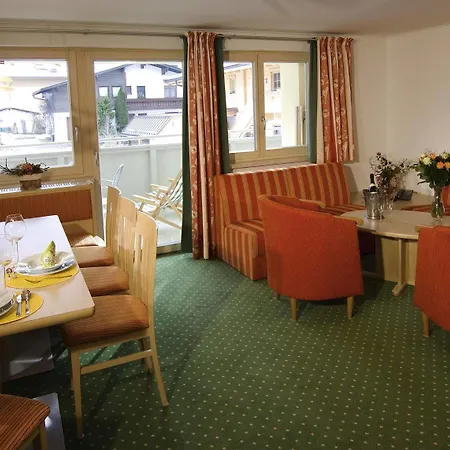 Bergsonne Aparthotel 3*