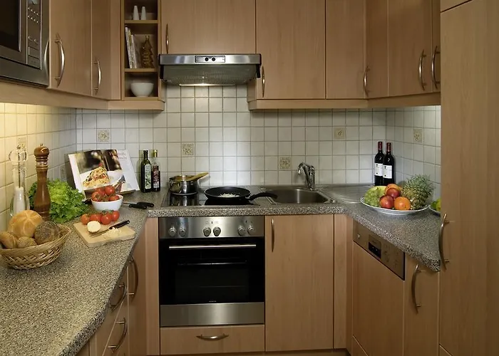 伯恩森公寓酒店 公寓式酒店 3*